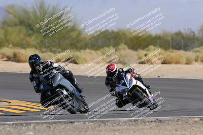 media/Oct-08-2022-SoCal Trackdays (Sat) [[1fc3beec89]]/Turn 10 (945am)/